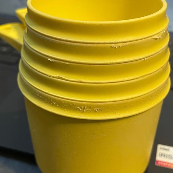 Tupperware Measuring Cups Yellow Nest Stackable Lot x5 761 762 763 764 Vintage - Picture 4 of 13
